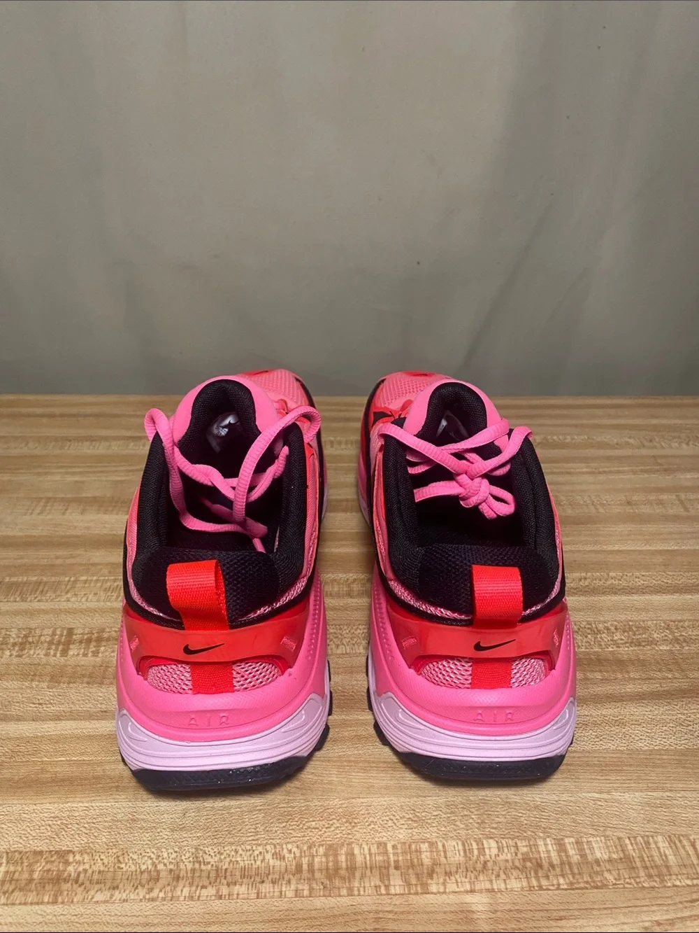 Nike Air Max Bliss Next Nature Laser Pink Solar Red Black Running Shoes Womens 8 - Picture 4 of 7